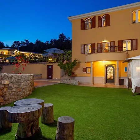 Apartments Villa Bv Opatija Exterior photo